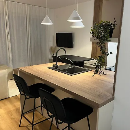City Luxe Apartment Cakovec Exterior photo
